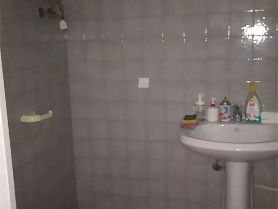 Immagine 9 di Negozio in affitto  in Via Verdi  1 a Livorno