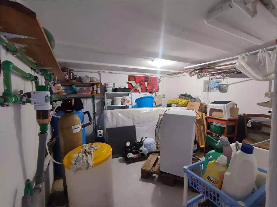 Immagine 30 di Villetta a schiera in vendita  in Via Byron 78 a Livorno