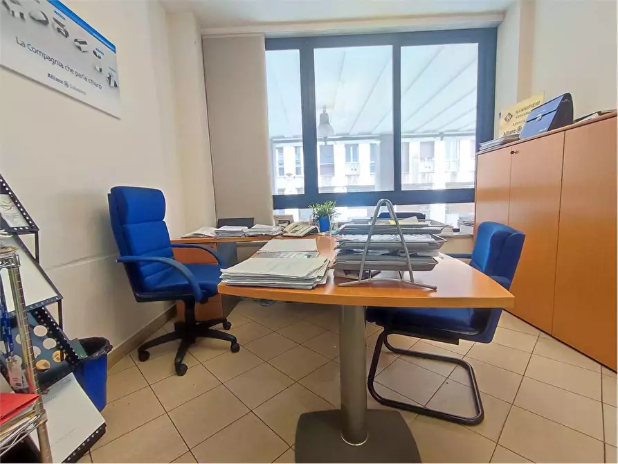 Immagine 16 di Ufficio in vendita  in Via Grande a Livorno