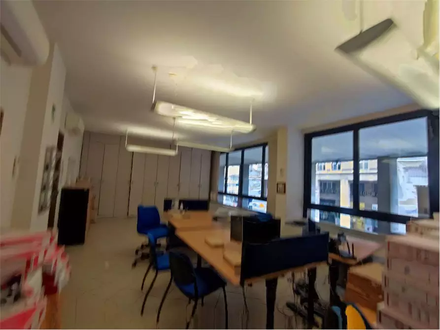 Immagine 25 di Ufficio in vendita  in Via Grande a Livorno