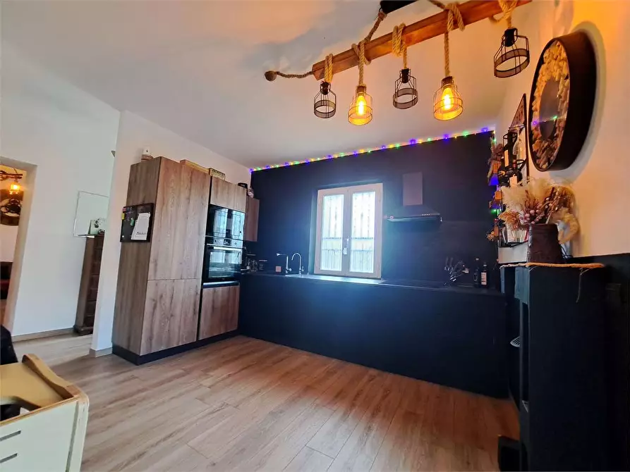 Immagine 2 di Villetta a schiera in vendita  in Via di quercianella  a Livorno