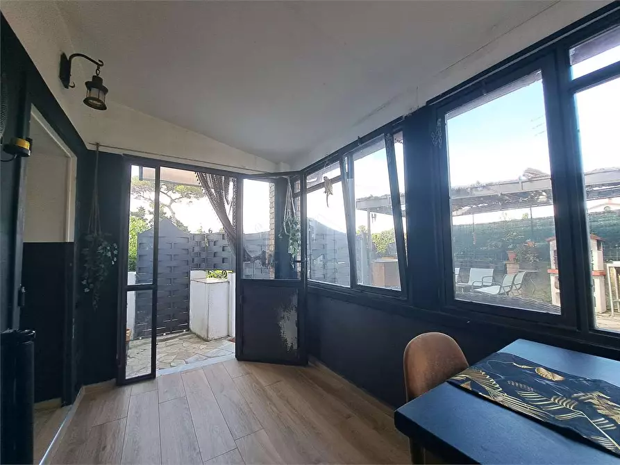 Immagine 12 di Villetta a schiera in vendita  in Via di quercianella  a Livorno