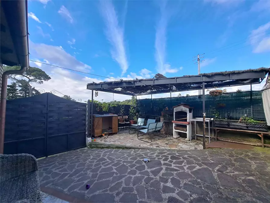 Immagine 16 di Villetta a schiera in vendita  in Via di quercianella  a Livorno