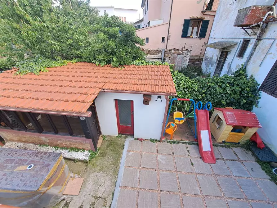 Immagine 28 di Villetta a schiera in vendita  in Via di quercianella  a Livorno