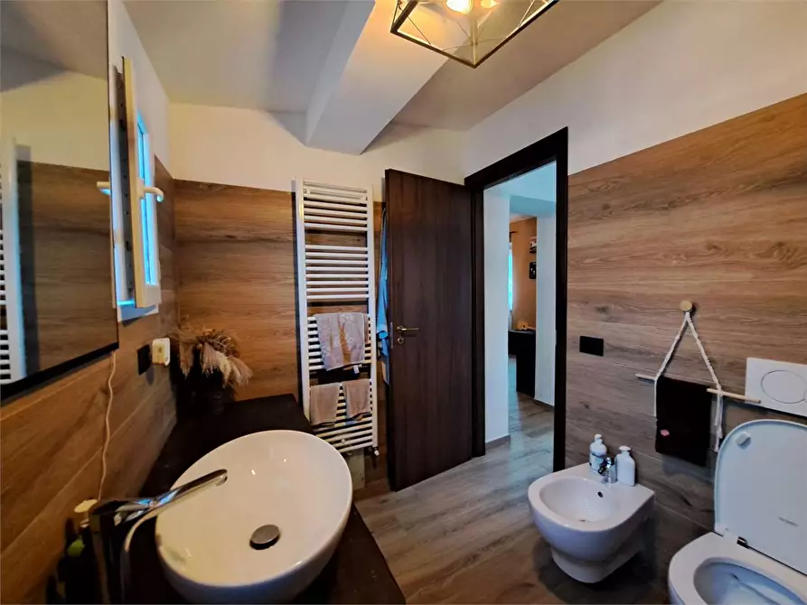 Immagine 31 di Villetta a schiera in vendita  in Via di quercianella  a Livorno