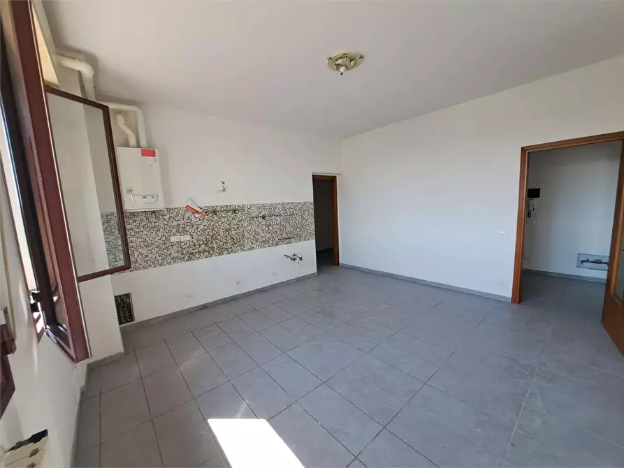 Immagine 4 di Appartamento in vendita  in Via Aiaccia 6/B a Livorno