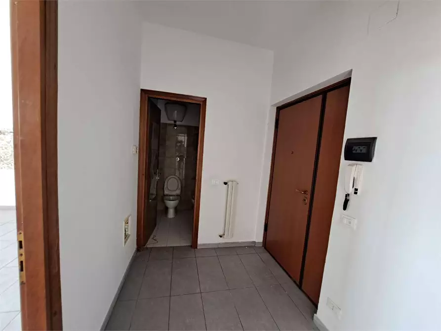 Immagine 10 di Appartamento in vendita  in Via Aiaccia 6/B a Livorno