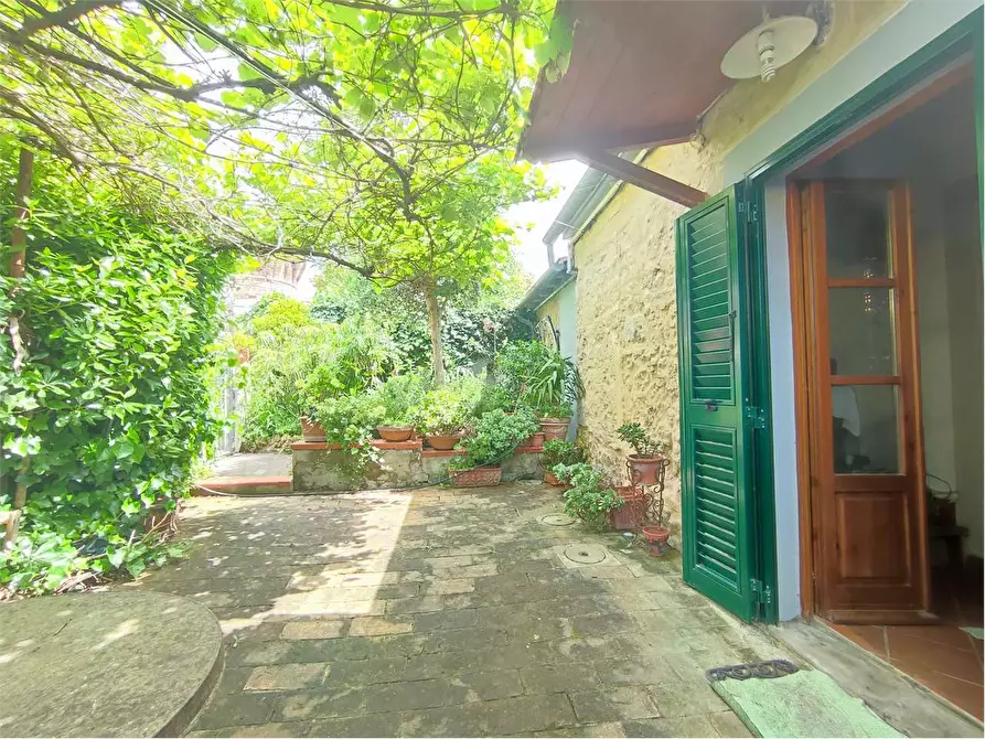 Immagine 10 di Appartamento in vendita  in Sdrucciolo del poggio  a Rosignano Marittimo