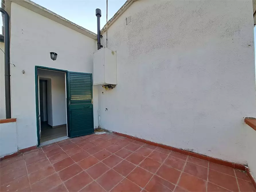 Immagine 46 di Villetta a schiera in vendita  in Via di quercianella  a Livorno