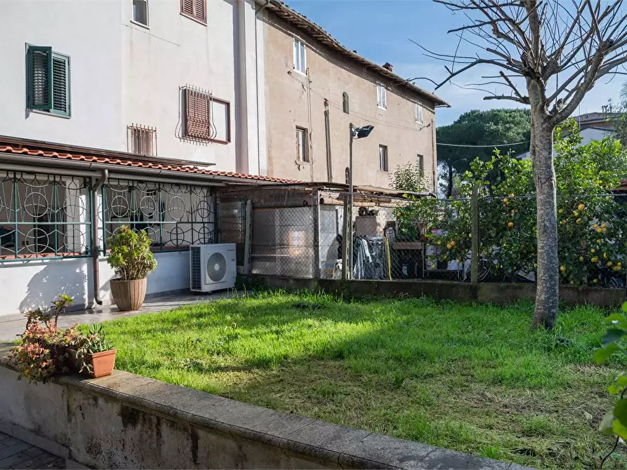 Immagine 5 di Villa in vendita  in Via Ugo Rindi 43 a Pisa