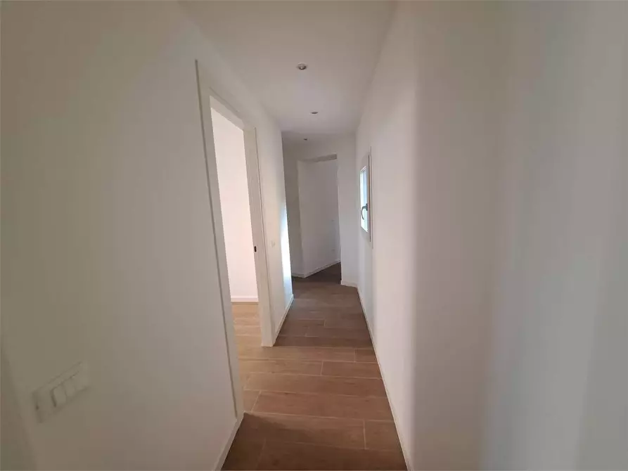 Immagine 6 di Appartamento in affitto  in Via Magenta a Livorno