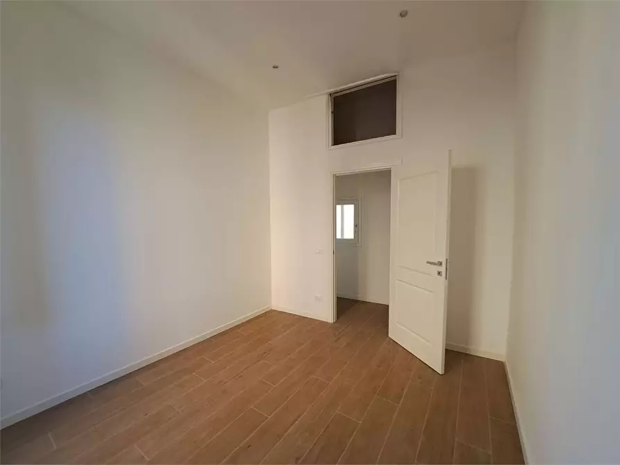 Immagine 13 di Appartamento in affitto  in Via Magenta a Livorno