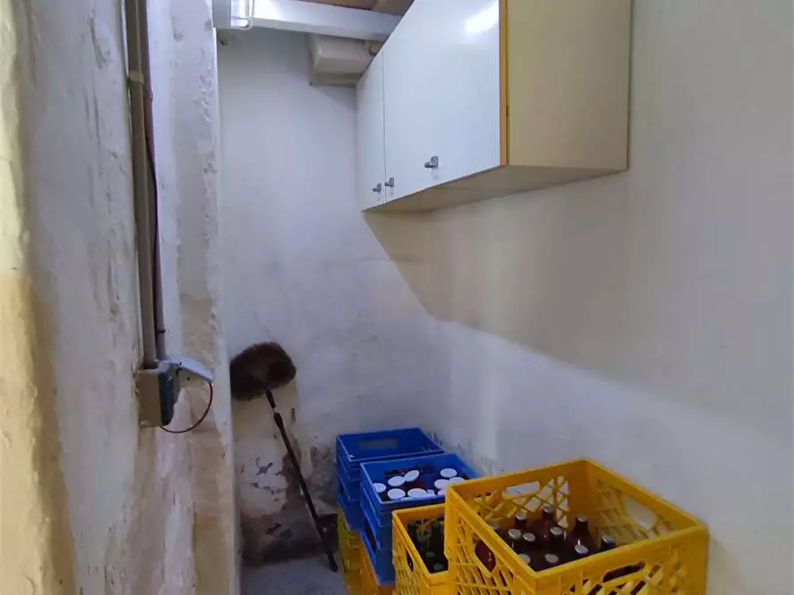 Immagine 8 di Negozio in vendita  in Corso Amedeo  a Livorno