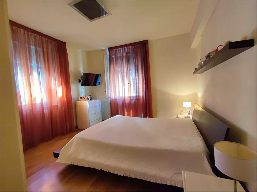 Immagine 12 di Appartamento in vendita  in Via Tiberio Scali  a Livorno