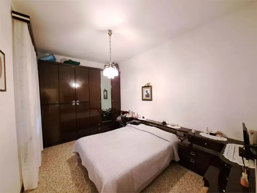 Immagine 16 di Appartamento in vendita  in Via Umbria a Livorno