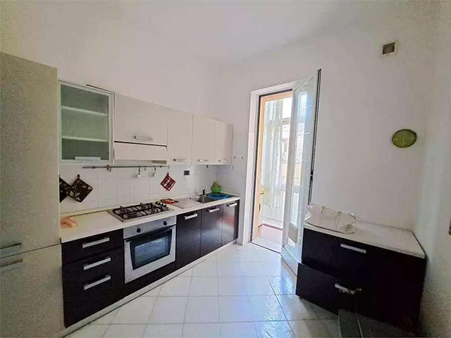 Immagine 7 di Appartamento in vendita  in Viale italia  5 a Livorno