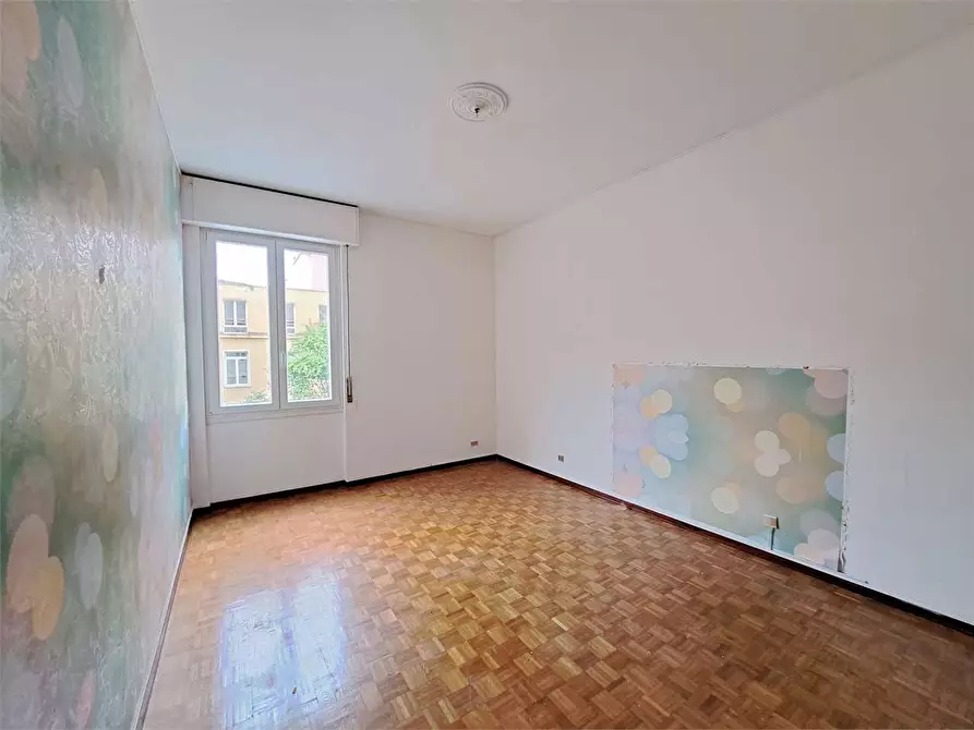 Immagine 6 di Appartamento in vendita  in Via dei cavaglieri  a Livorno