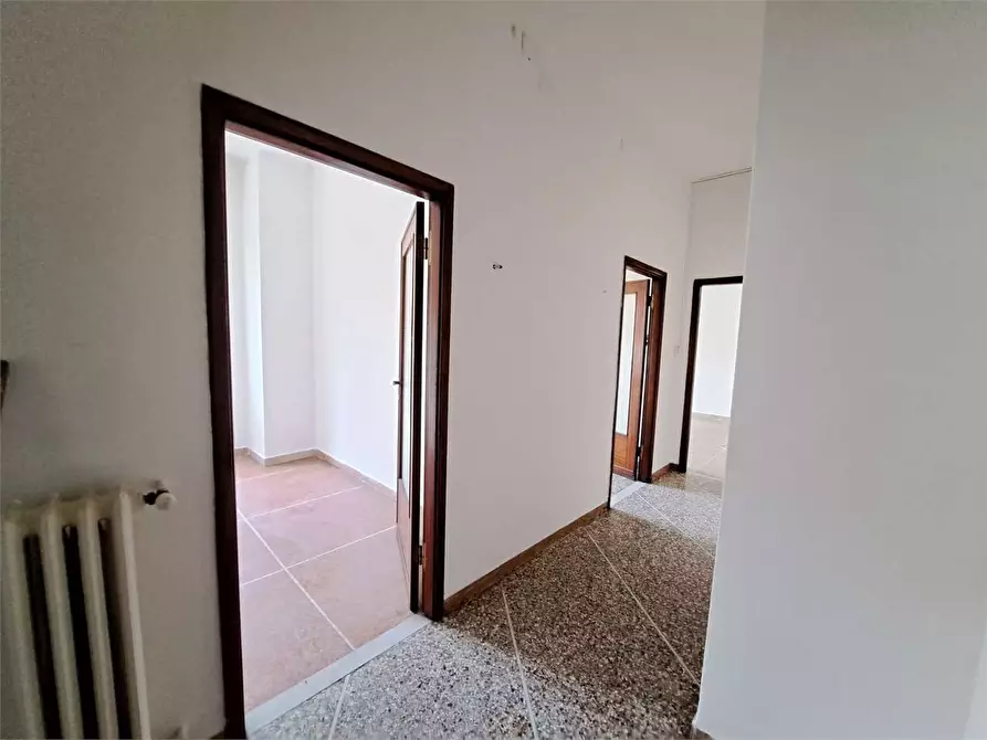 Immagine 5 di Appartamento in vendita  in Via dei cavaglieri  59 a Livorno