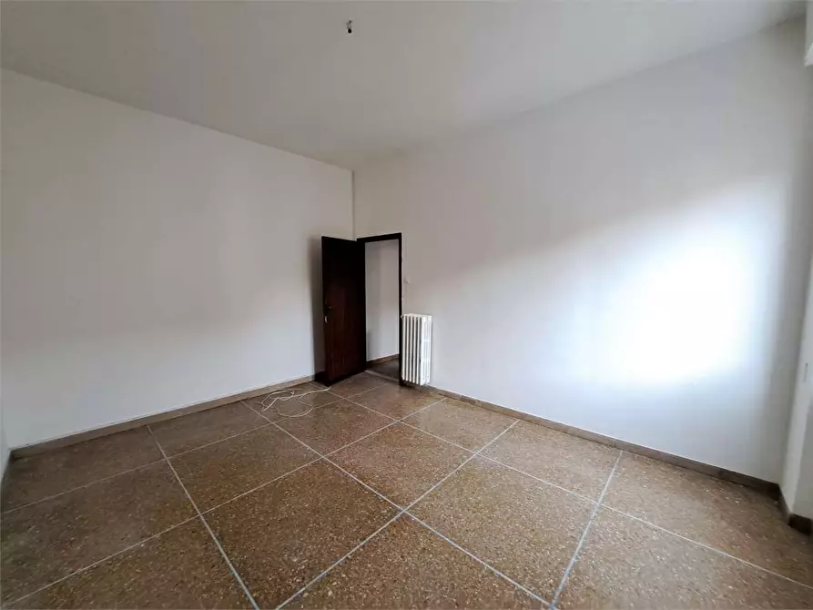 Immagine 9 di Appartamento in vendita  in Via dei cavaglieri  59 a Livorno