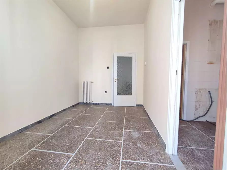 Immagine 11 di Appartamento in vendita  in VIA MENASCI 18 a Livorno