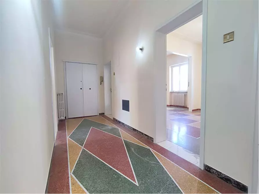 Immagine 6 di Appartamento in vendita  in VIA MENASCI 18 a Livorno