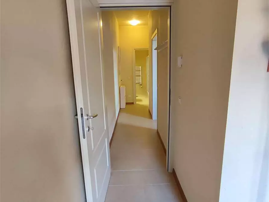 Immagine 14 di Appartamento in vendita  in Viale del Tirreno  80 a Livorno