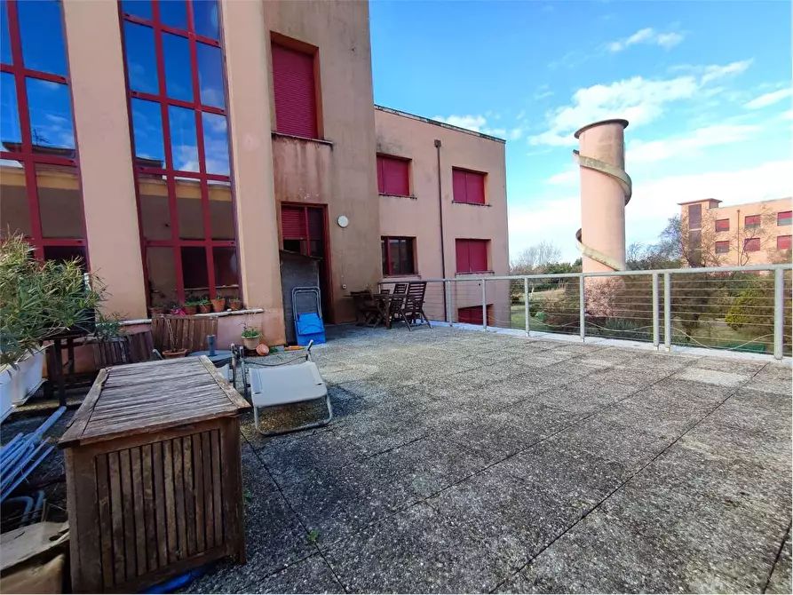 Immagine 16 di Appartamento in vendita  in Viale del Tirreno  80 a Livorno