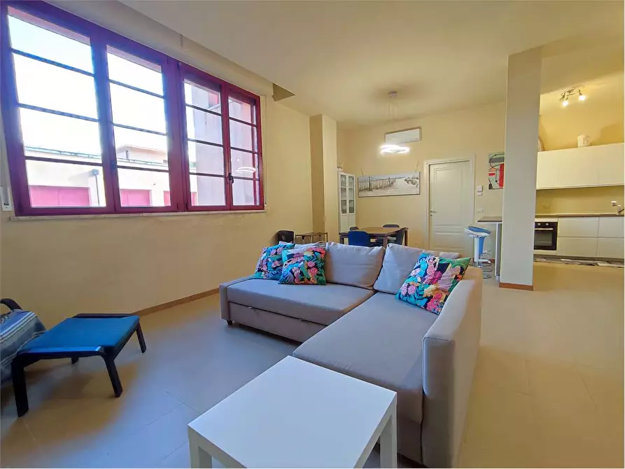 Immagine 3 di Appartamento in vendita  in Viale del Tirreno  80 a Livorno