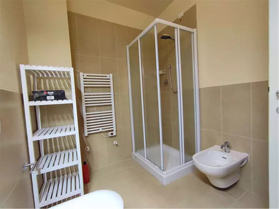 Immagine 20 di Appartamento in vendita  in Viale del Tirreno  80 a Livorno