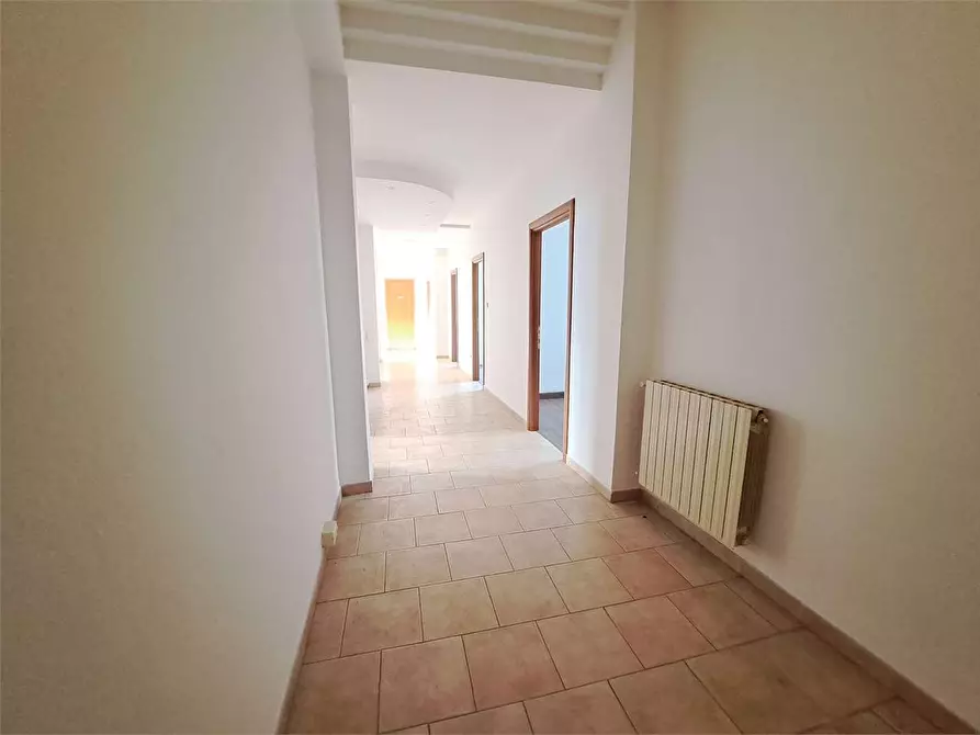 Immagine 8 di Ufficio in affitto  in Piazza Grande  1 a Livorno