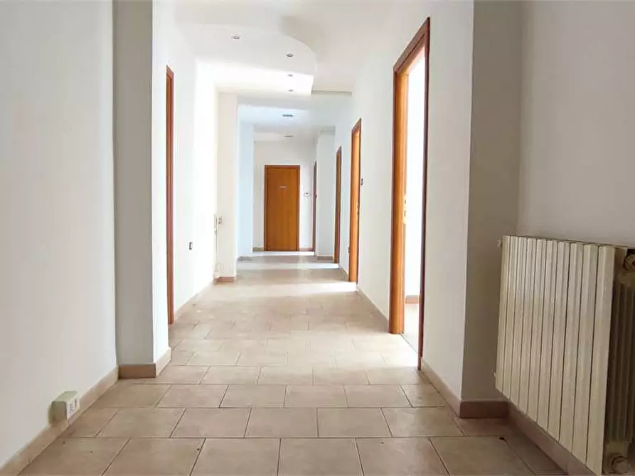 Immagine 3 di Ufficio in affitto  in Piazza Grande  1 a Livorno