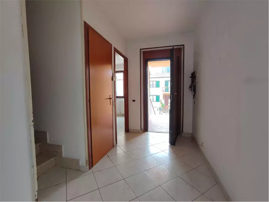 Immagine 8 di Appartamento in vendita  in Via degli ulivi  13 a Collesalvetti