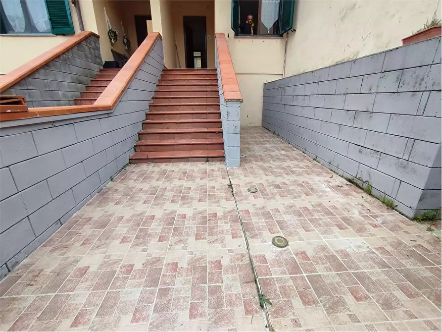 Immagine 32 di Appartamento in vendita  in Via degli ulivi  13 a Collesalvetti