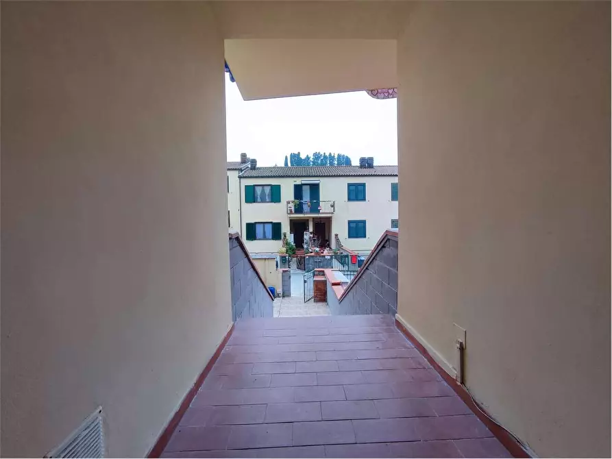 Immagine 39 di Appartamento in vendita  in Via degli ulivi  13 a Collesalvetti