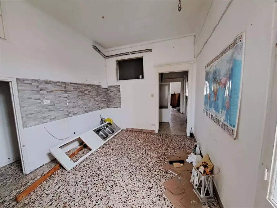 Immagine 4 di Appartamento in vendita  in Via Maggi  67 a Livorno