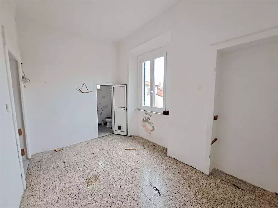 Immagine 8 di Appartamento in vendita  in Via Maggi  67 a Livorno