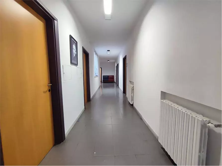 Immagine 3 di Ufficio in affitto  in Piazza grande  a Livorno