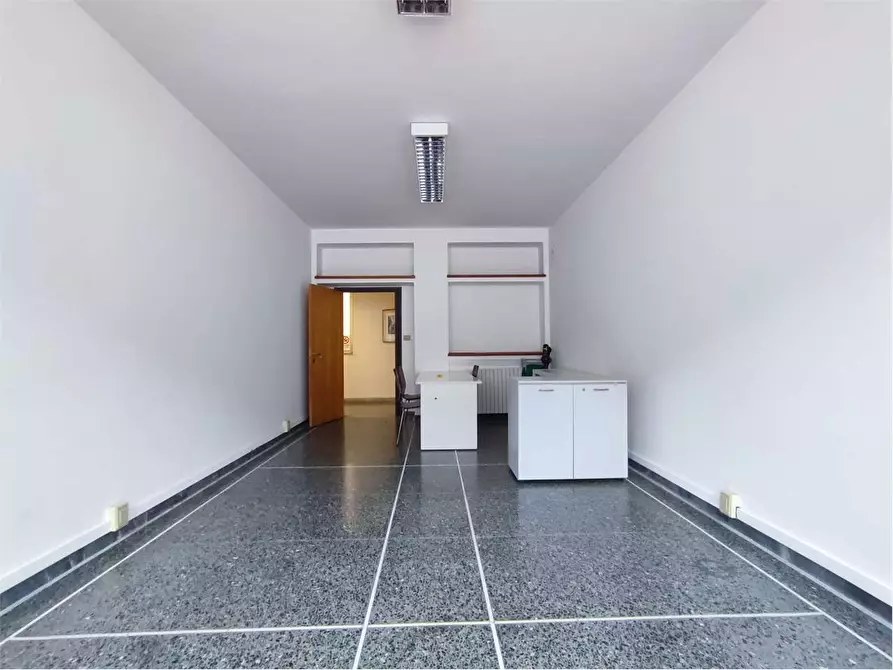 Immagine 8 di Ufficio in affitto  in Piazza grande  a Livorno