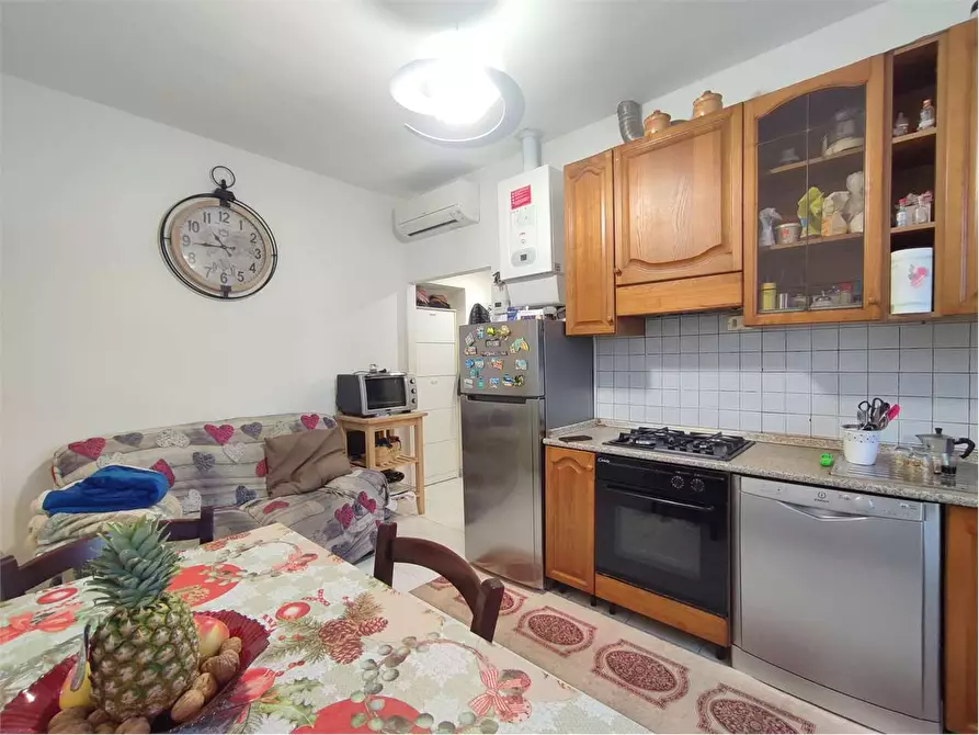 Immagine 13 di Appartamento in vendita  in Piazza Alfredo sforzini a Livorno