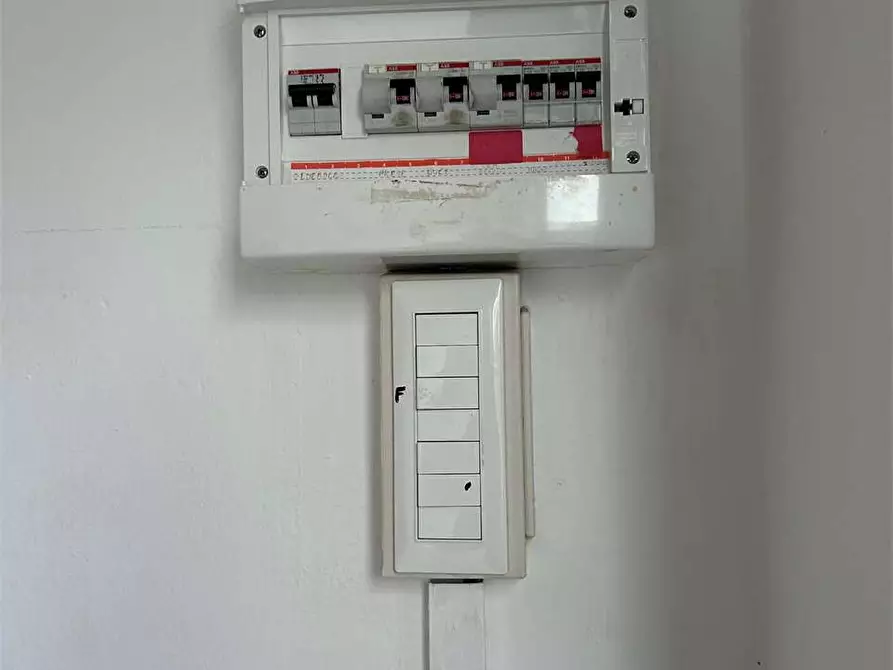 Immagine 10 di Negozio in affitto  in Via donnini 95 a Livorno