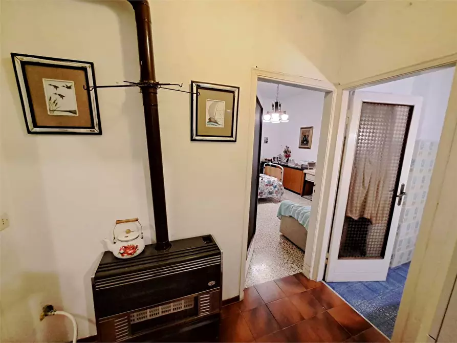 Immagine 26 di Appartamento in vendita  in Via Umbria a Livorno