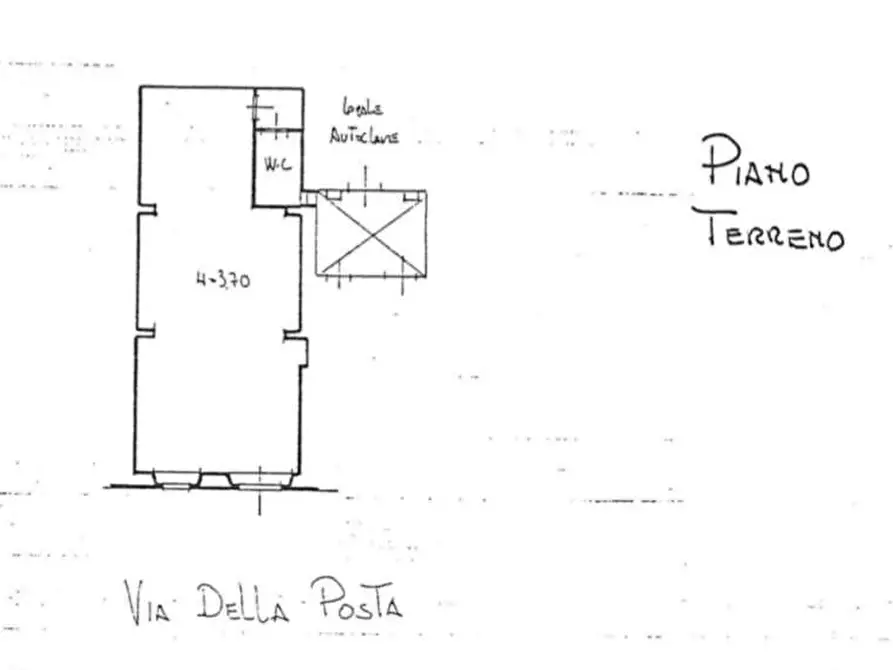 Immagine 18 di Negozio in affitto  a Livorno