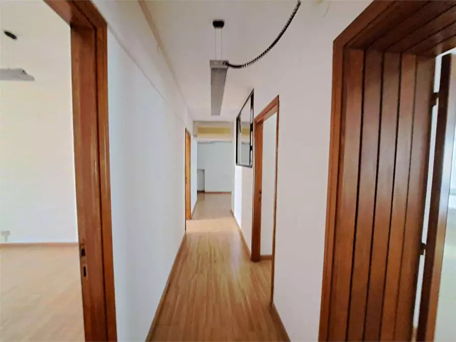 Immagine 13 di Ufficio in affitto  in Via Monte Grappa a Livorno