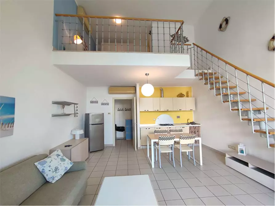 Immagine 9 di Appartamento in vendita  in Viale del Tirreno  86 D a Pisa