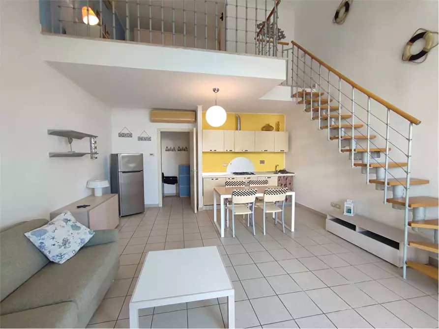 Immagine 10 di Appartamento in vendita  in Viale del Tirreno  86 D a Pisa