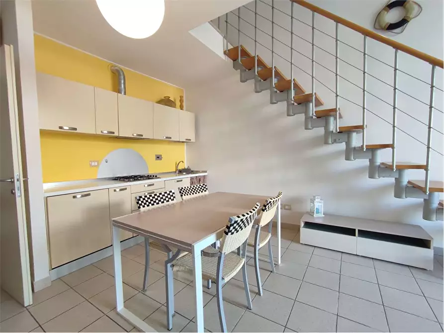 Immagine 12 di Appartamento in vendita  in Viale del Tirreno  86 D a Pisa