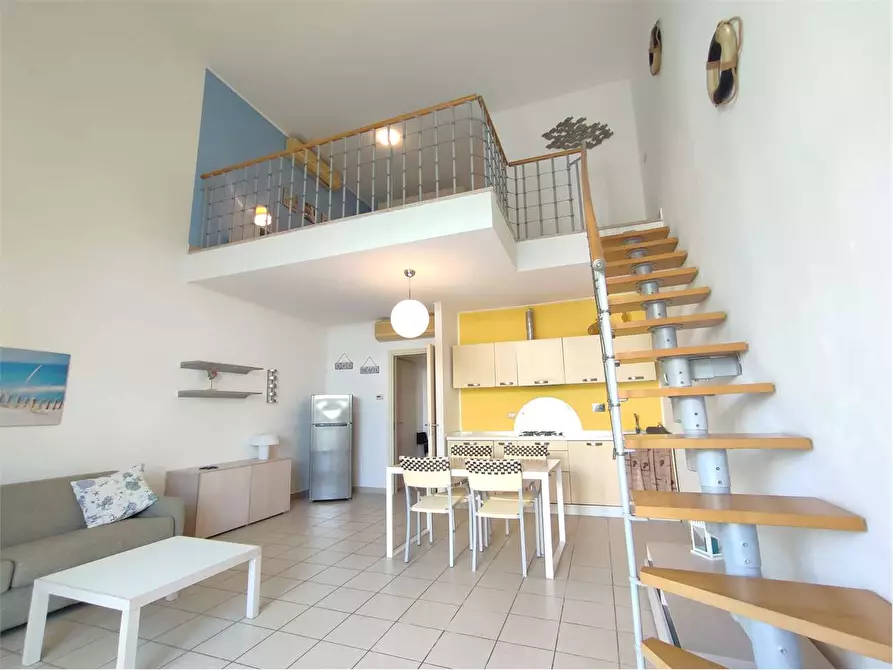 Immagine 14 di Appartamento in vendita  in Viale del Tirreno  86 D a Pisa