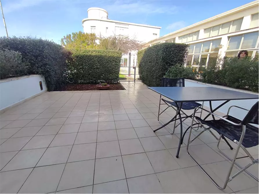 Immagine 28 di Appartamento in vendita  in Viale del Tirreno  86 D a Pisa