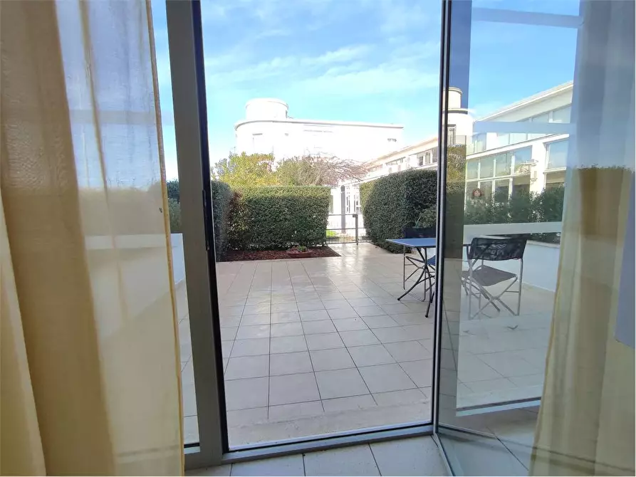 Immagine 30 di Appartamento in vendita  in Viale del Tirreno  86 D a Pisa