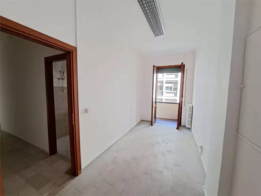 Immagine 1 di Ufficio in affitto  in Via monte grappa  5 a Livorno